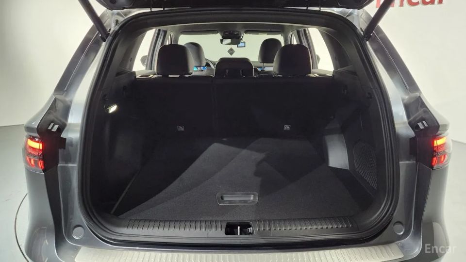 Renault-KoreaSamsung Grand Koleos