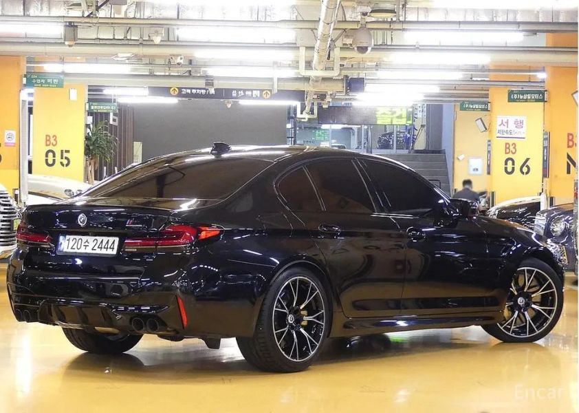BMW M5