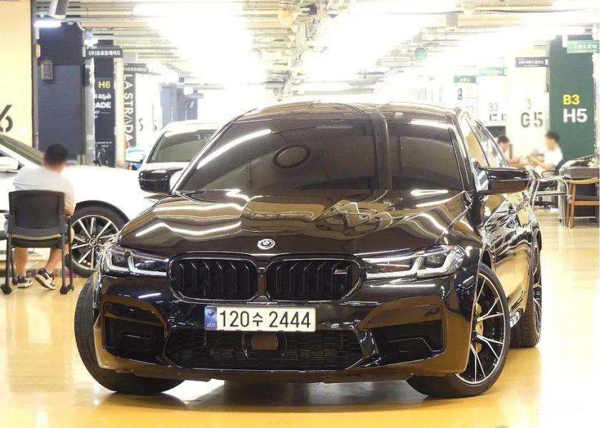 BMW M5