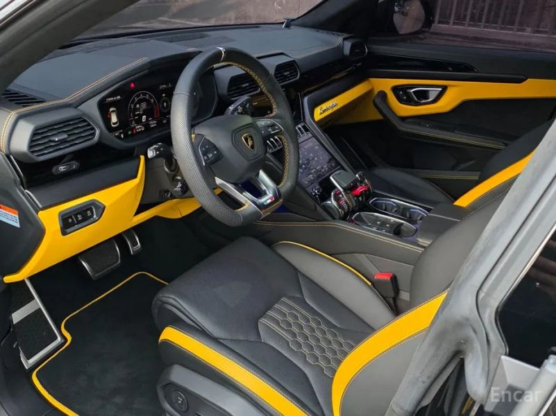 Lamborghini urus