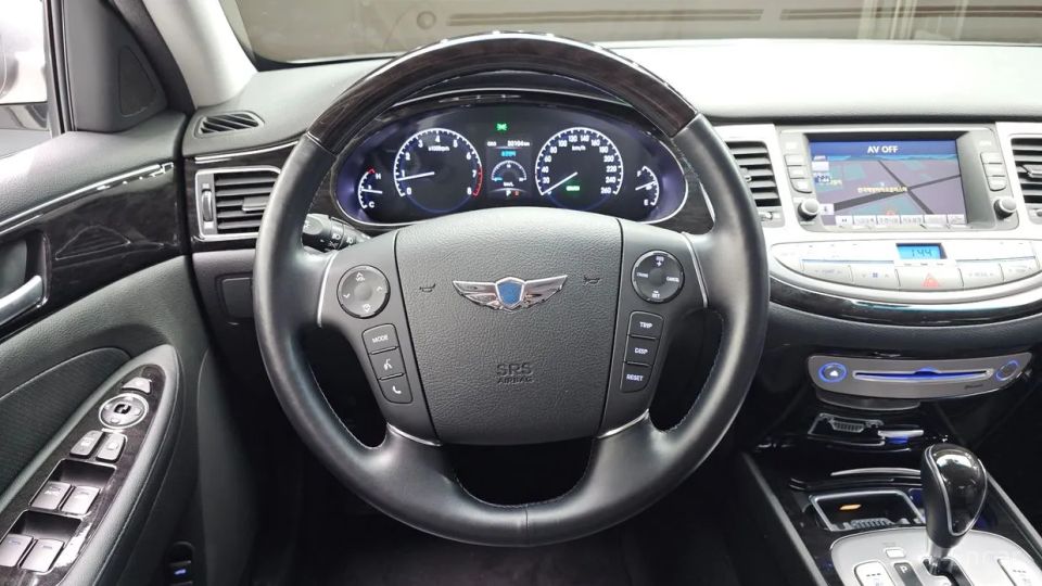 Hyundai Genesis