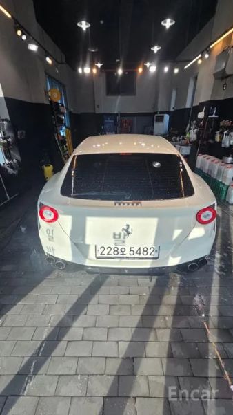 Ferrari FF