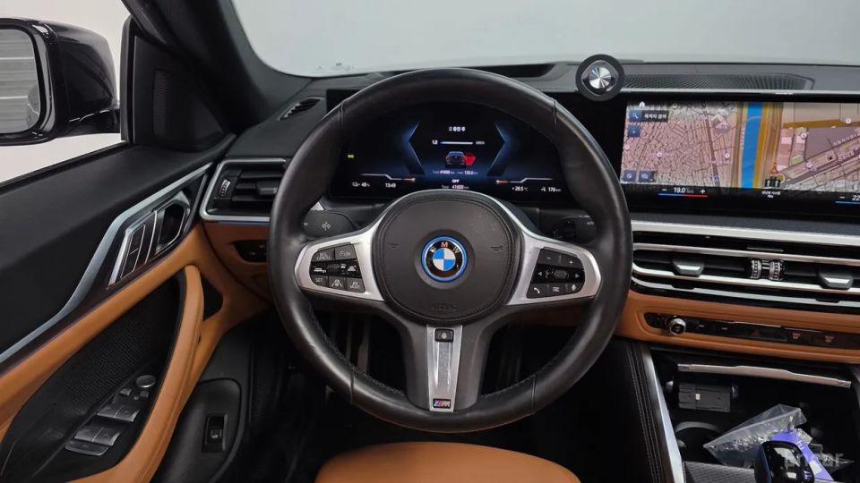 BMW I4