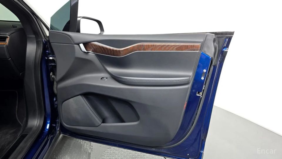 Tesla model-x