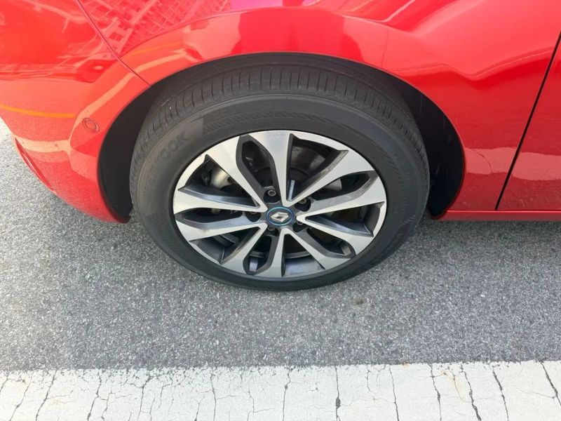 Renault-KoreaSamsung Zoe
