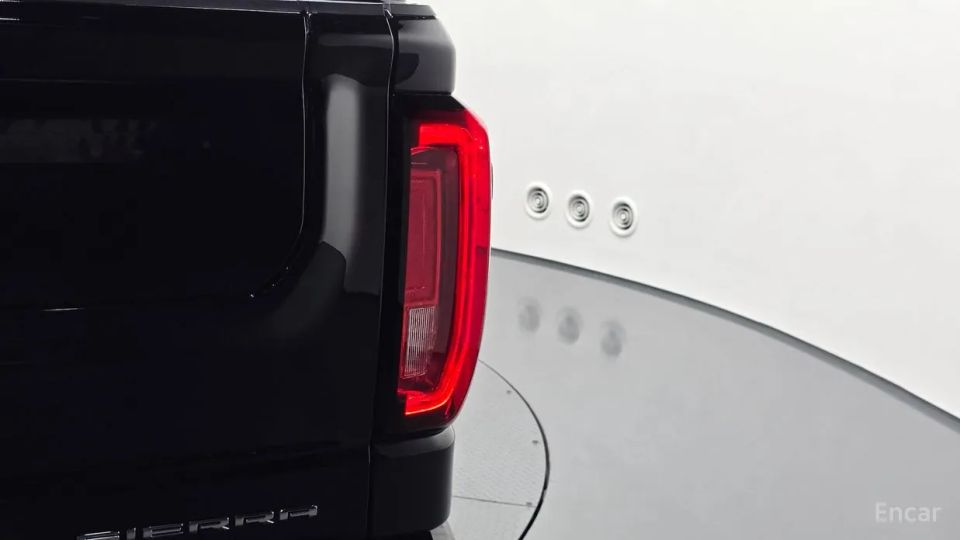 GMC Sierra