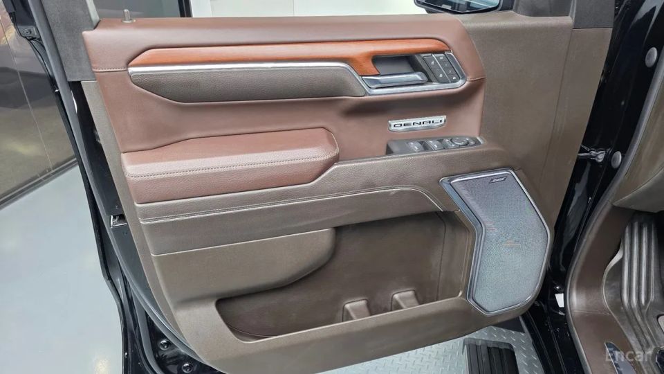 GMC Sierra