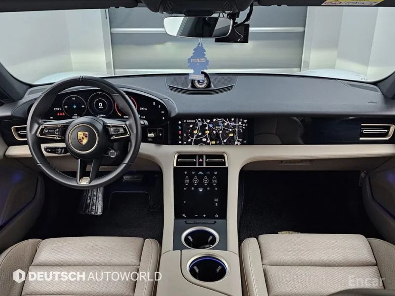 Porsche Taycan
