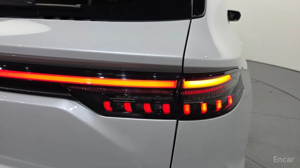 Renault-KoreaSamsung Grand Koleos