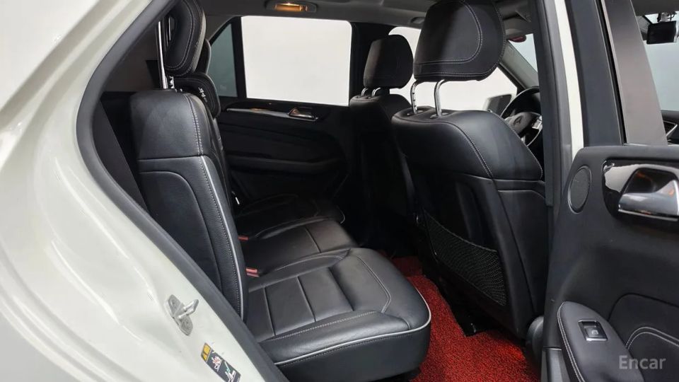 Mercedes-Benz M-class