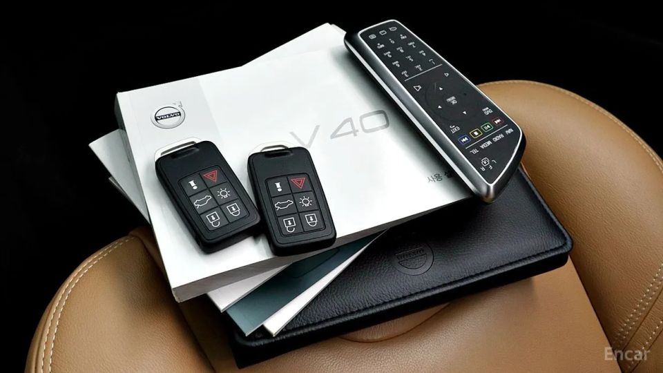 Volvo V40