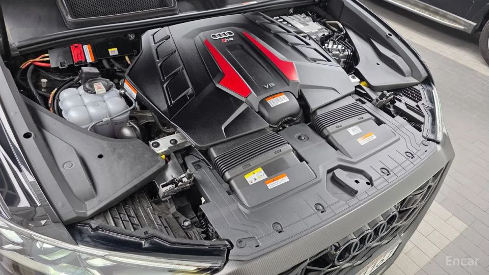 Audi rsq8