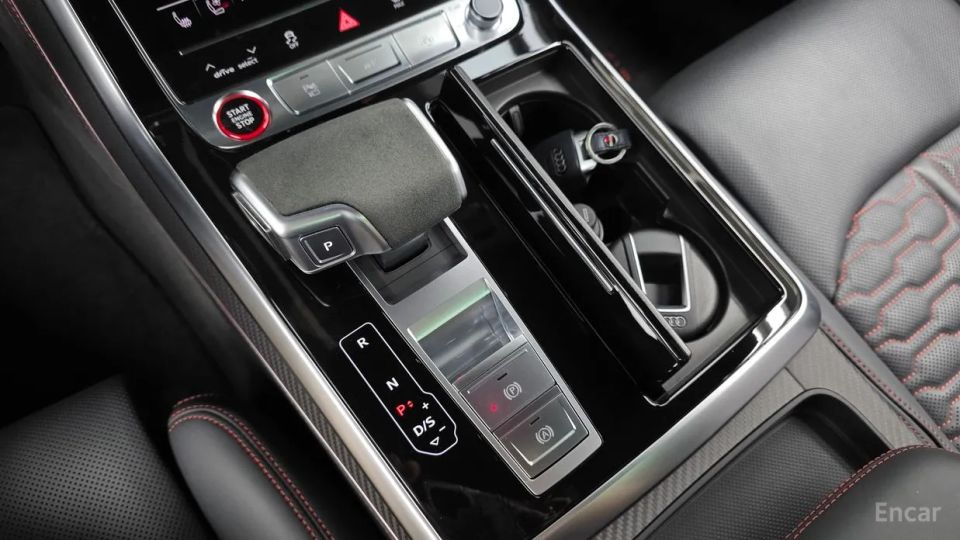 Audi rsq8
