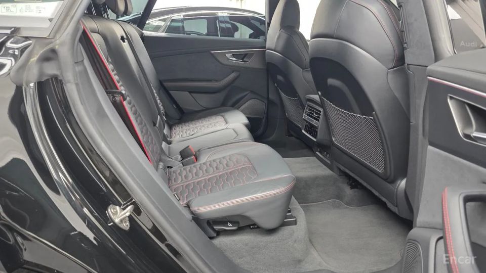 Audi rsq8
