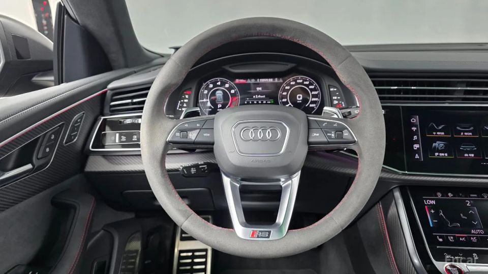 Audi rsq8
