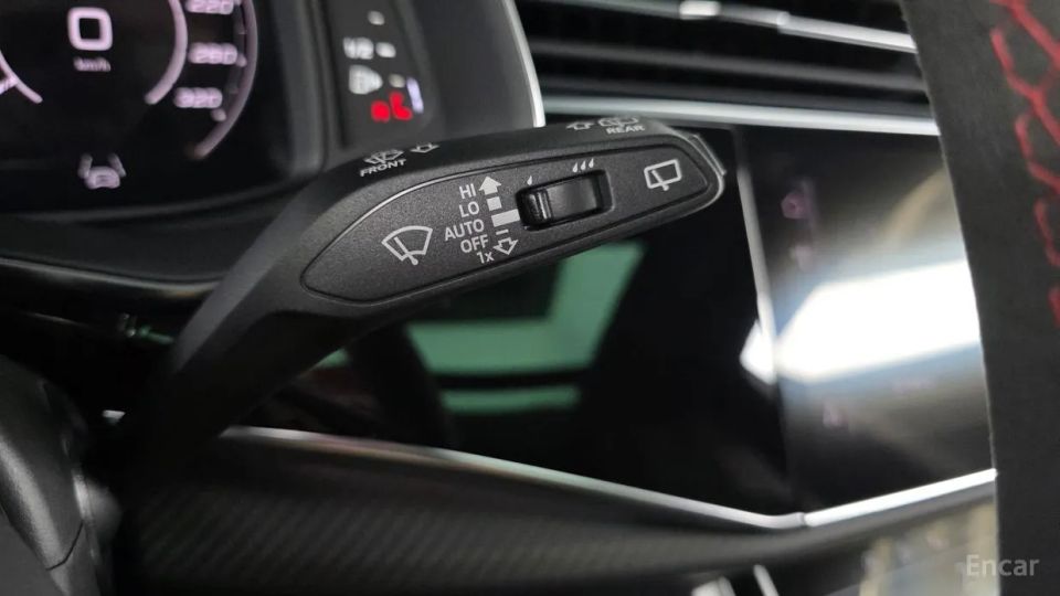 Audi rsq8