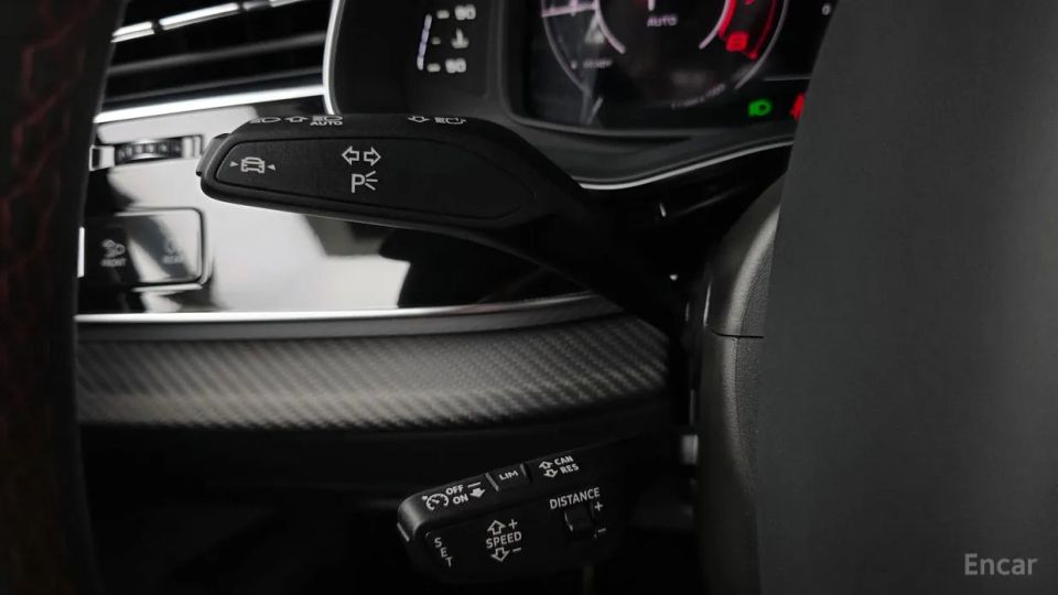 Audi rsq8