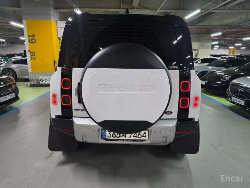 Land Rover Defender