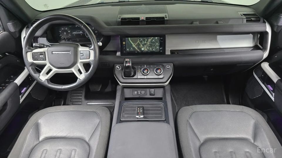 Land Rover Defender