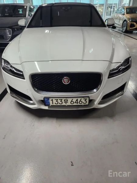 Jaguar xf