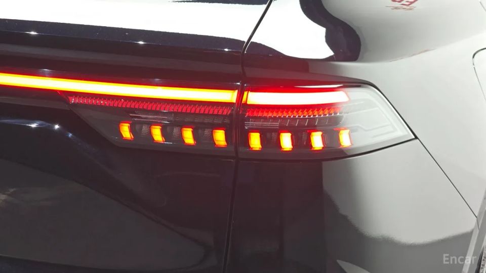 Renault-KoreaSamsung Grand Koleos