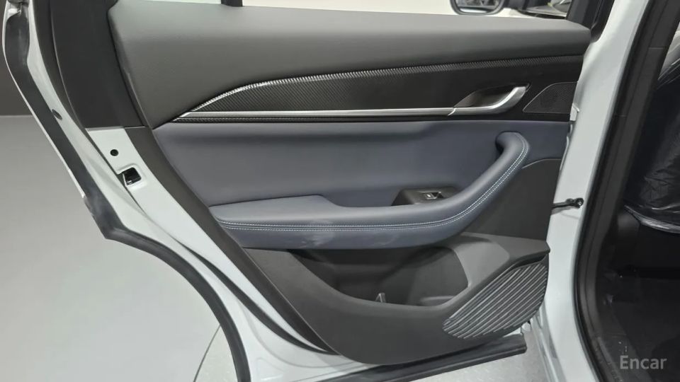 Renault-KoreaSamsung Grand Koleos