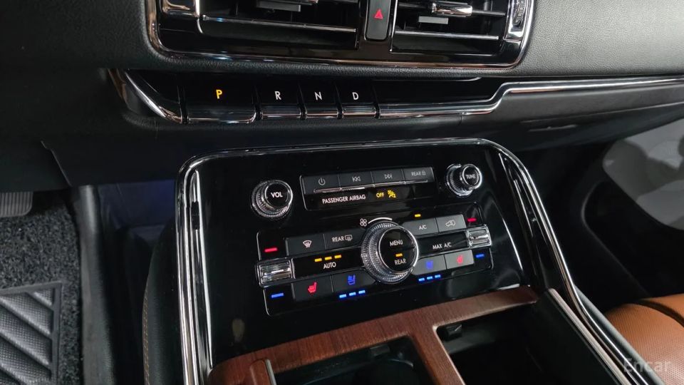 Lincoln Navigator