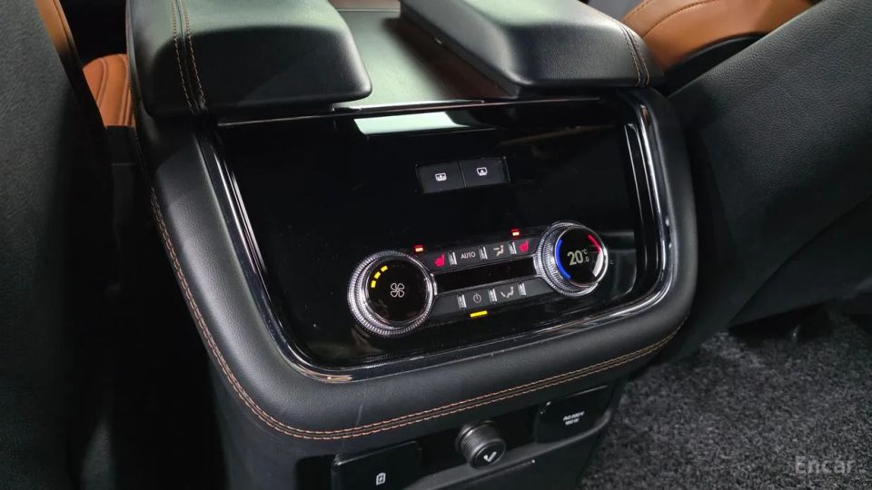 Lincoln Navigator