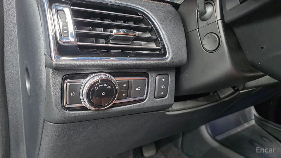 Lincoln Navigator