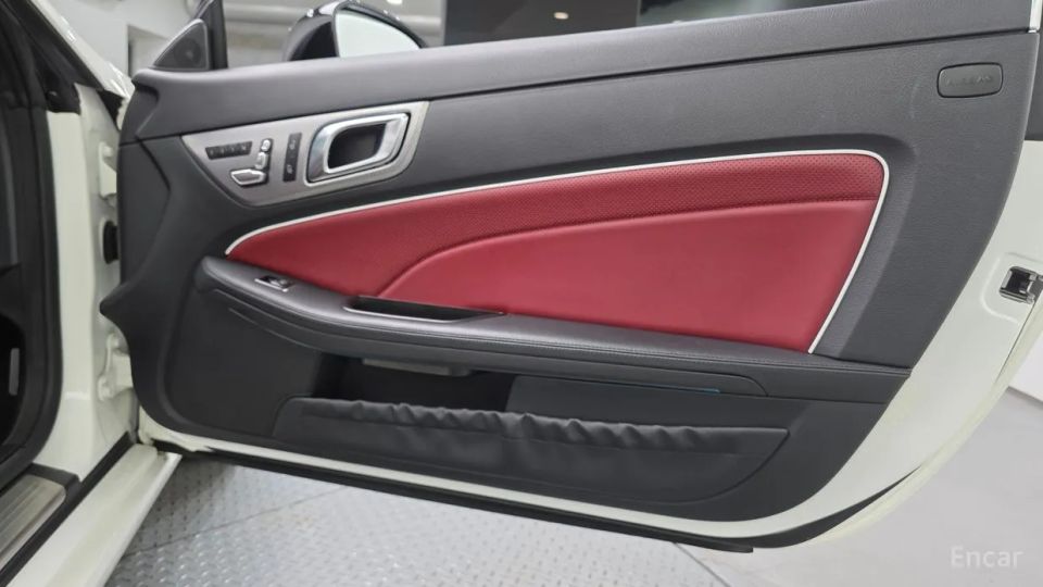 Mercedes-Benz SLC-Class
