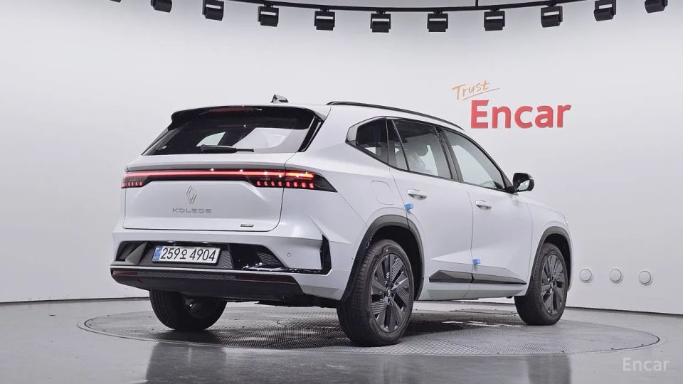 Renault-KoreaSamsung Grand Koleos
