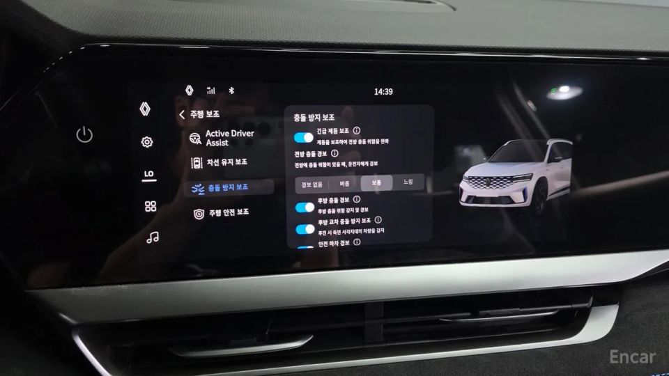 Renault-KoreaSamsung Grand Koleos