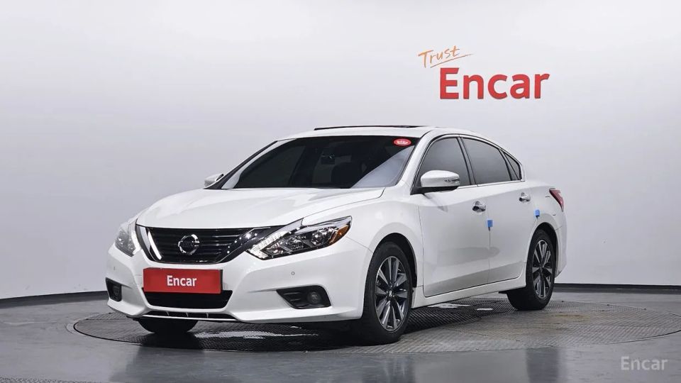 Nissan altima