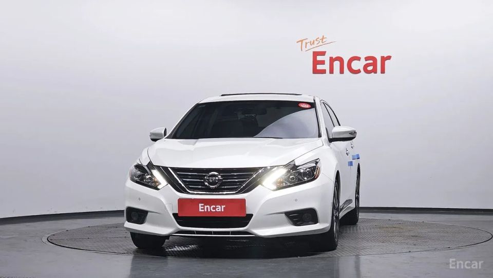 Nissan altima