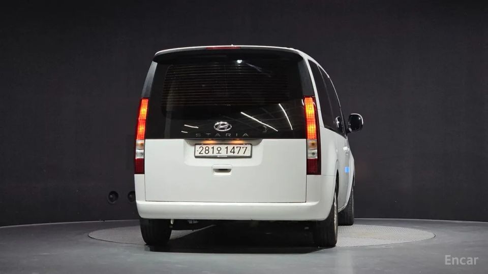 Hyundai Staria