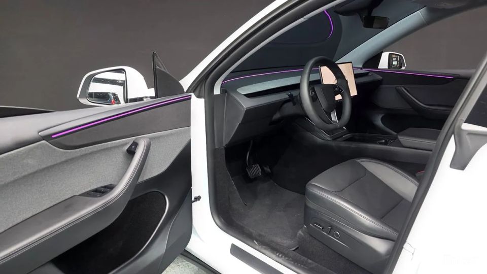 Tesla model-y