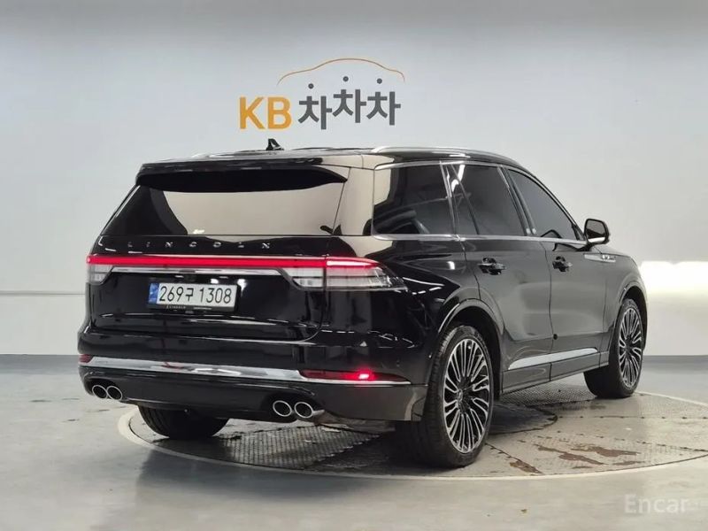 Lincoln Aviator