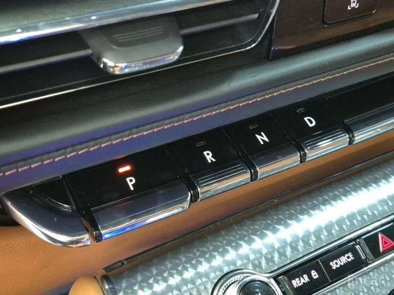 Lincoln Aviator