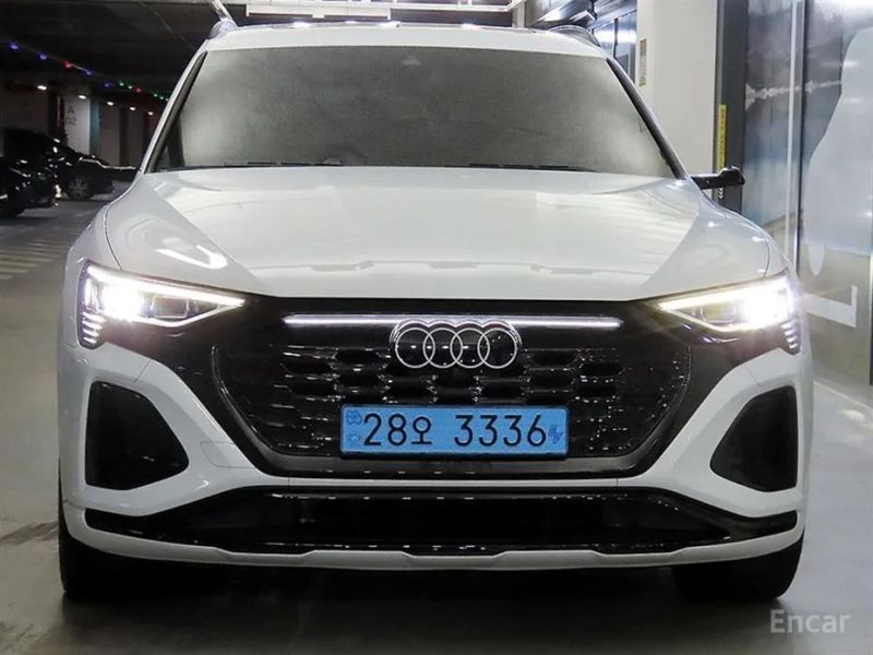Audi Q8 e-tron