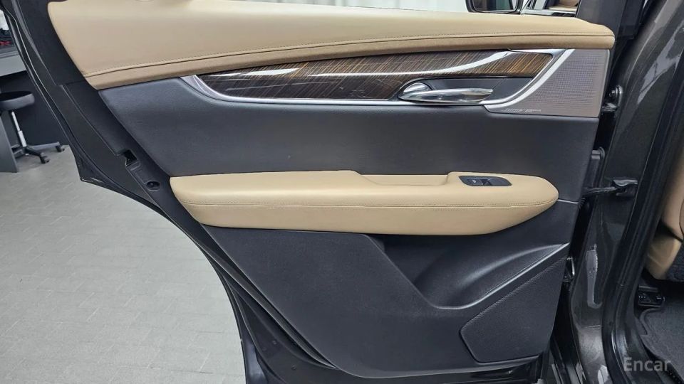 Cadillac XT6