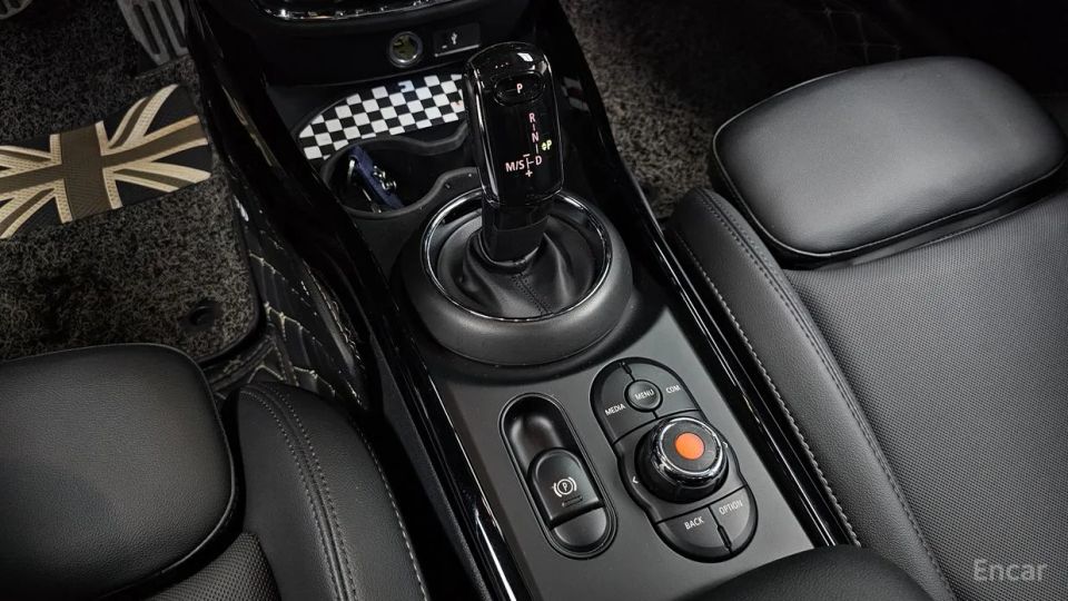 Mini clubman