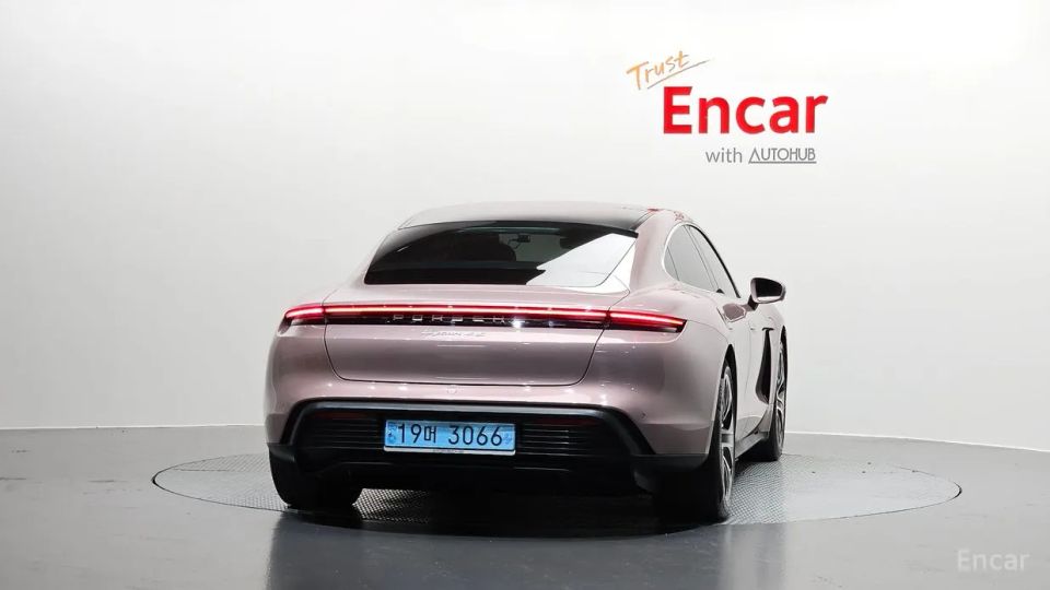 Porsche Taycan