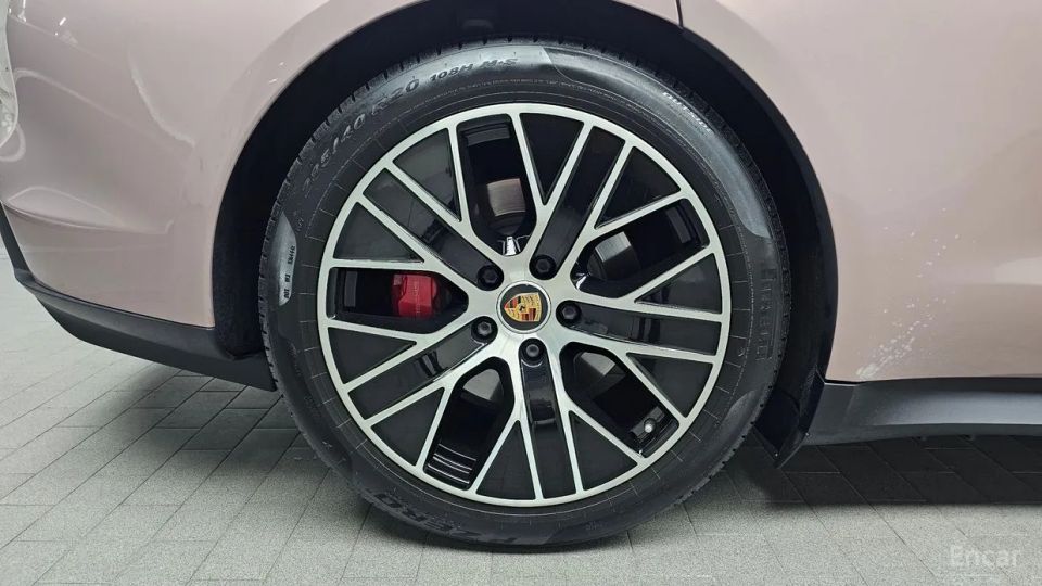 Porsche Taycan