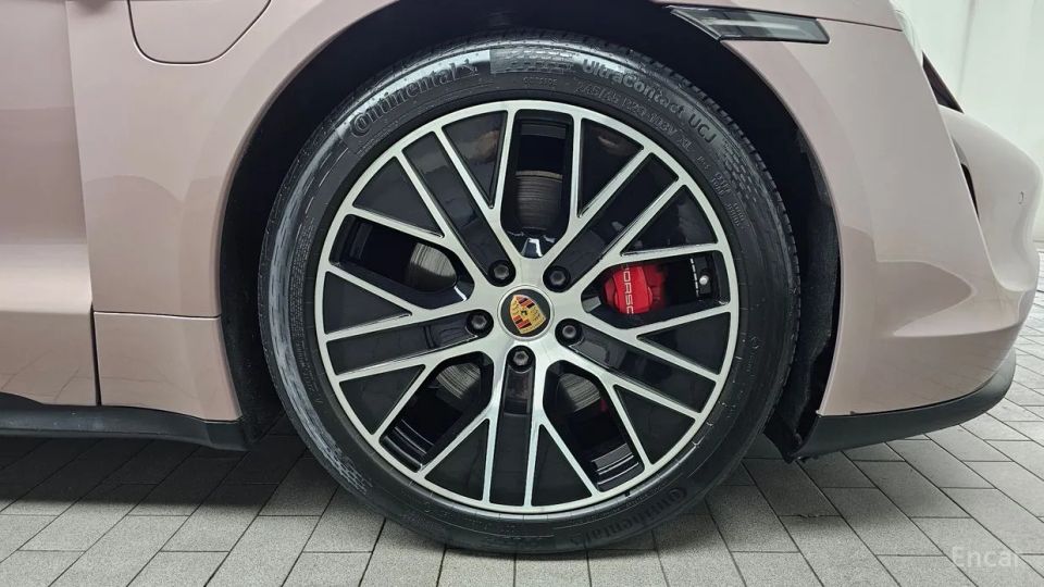 Porsche Taycan