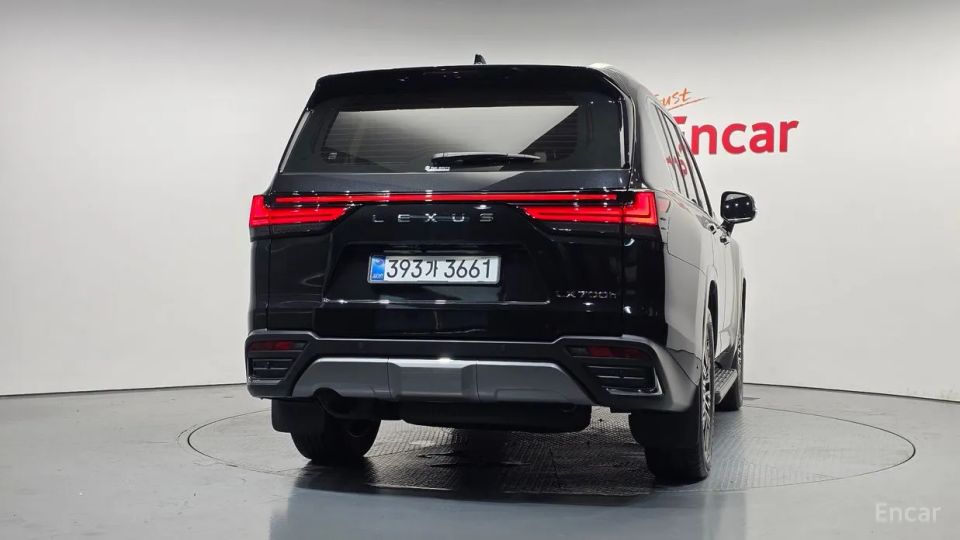 Lexus LX