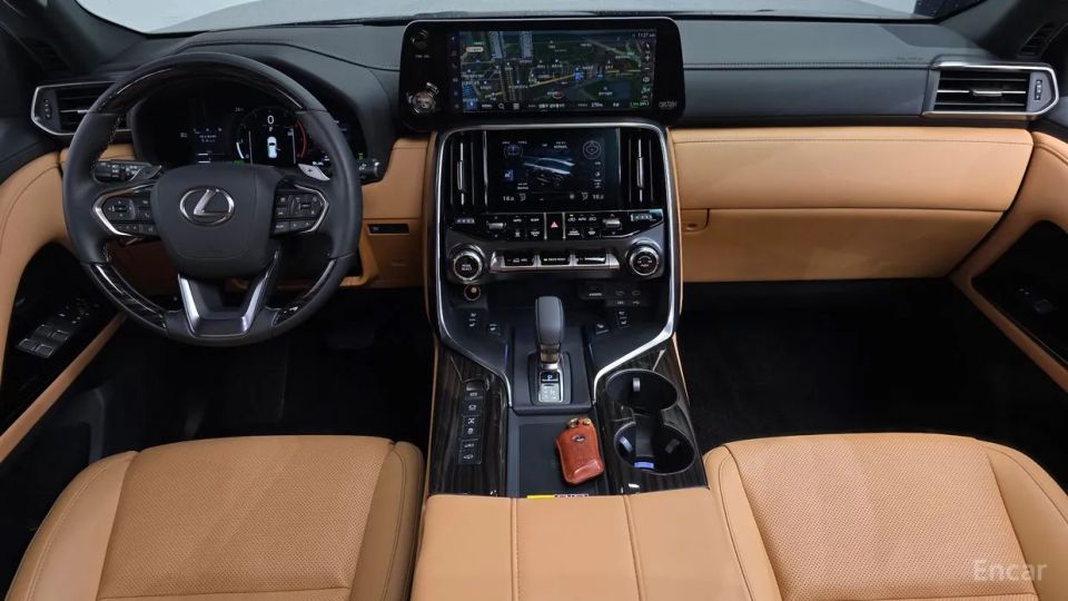 Lexus LX