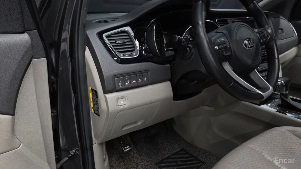 Kia Canival