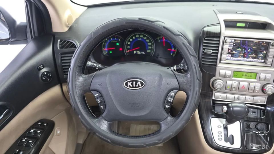 Kia Canival