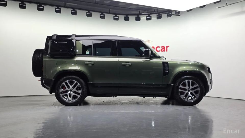 Land Rover Defender