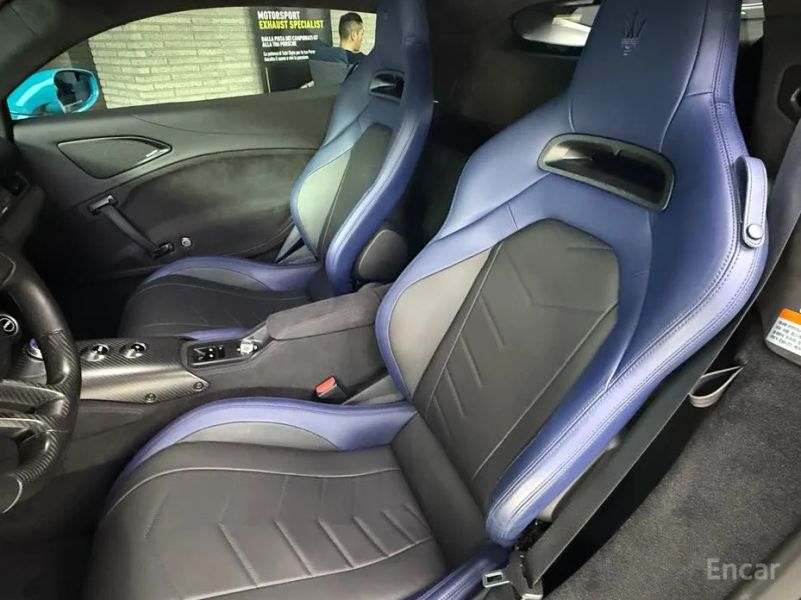 Maserati MC20